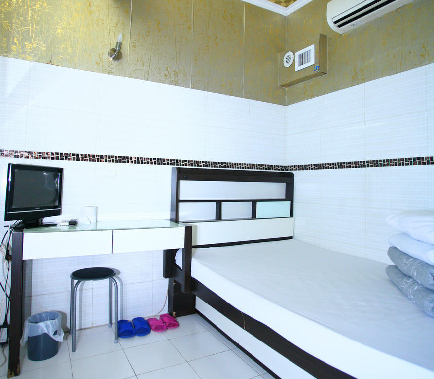 H K Commercial Inn Kowloon  Room photo